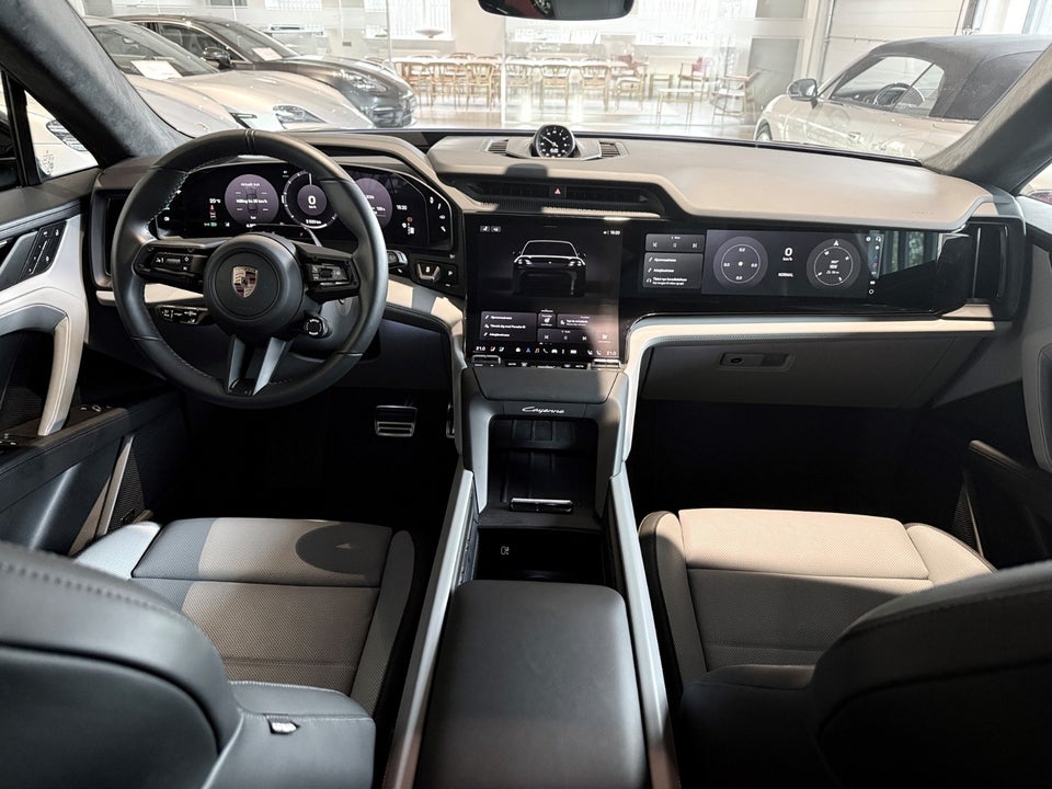 Porsche Cayenne Electric 5d