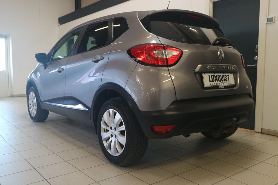 Renault Captur 0,9 TCe 90 Expression 5d