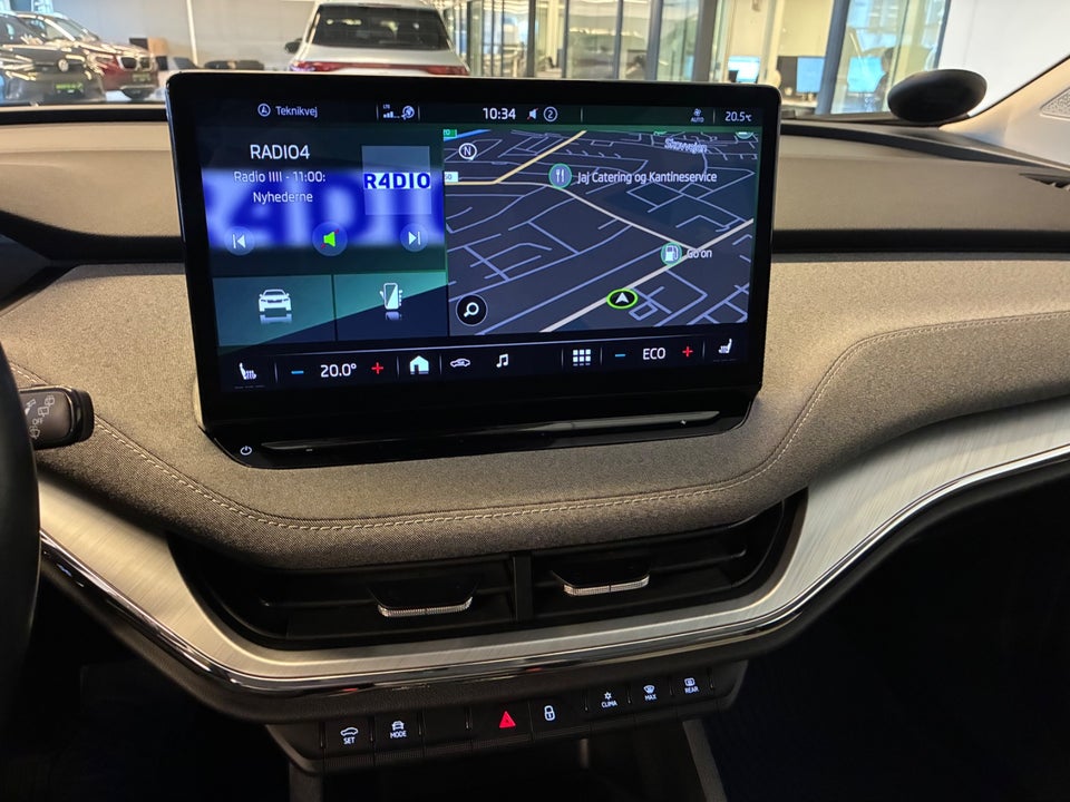 Skoda Enyaq 60 iV Plus 5d