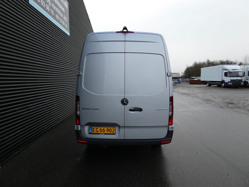 Mercedes Sprinter 319 2,0 CDi A2 Kassevogn aut. RWD