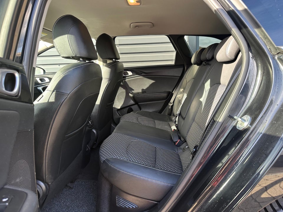 Kia Ceed 1,6 PHEV Prestige SW DCT 5d