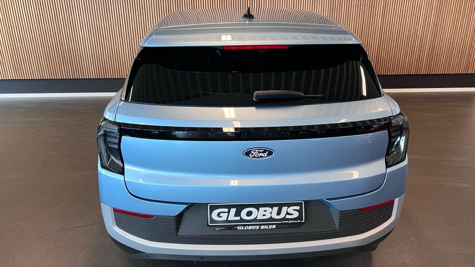 Ford Explorer 77 Premium Extended Range 5d