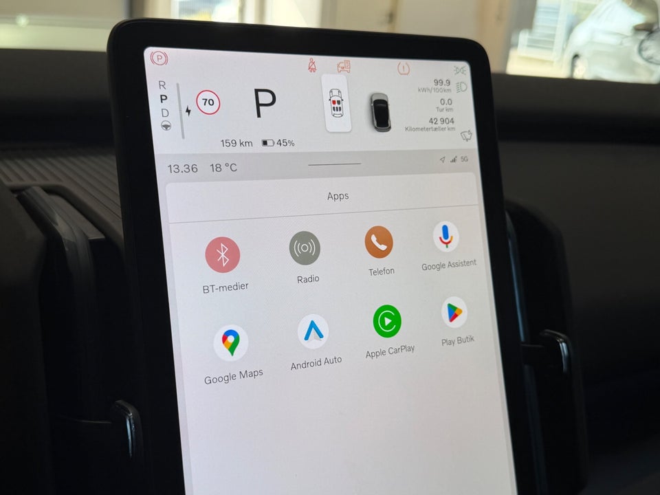 Volvo EX30 Extended Range Plus 5d