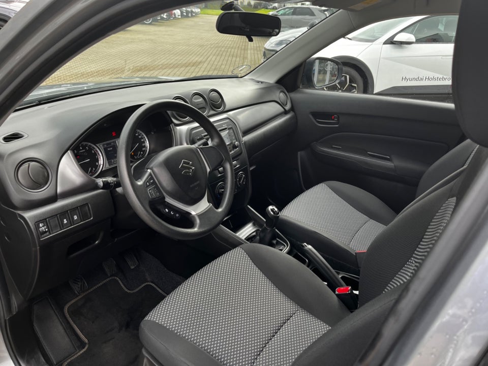 Suzuki Vitara 1,0 Boosterjet Club 5d