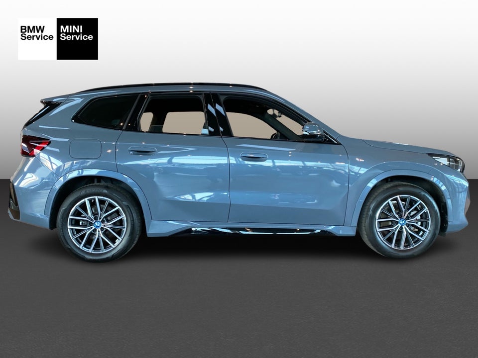 BMW iX1 xDrive30 M-Sport 5d