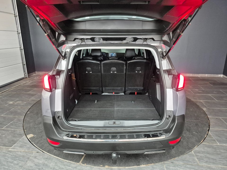 Peugeot 5008 1,2 e-THP 130 Allure EAT6 7prs 5d