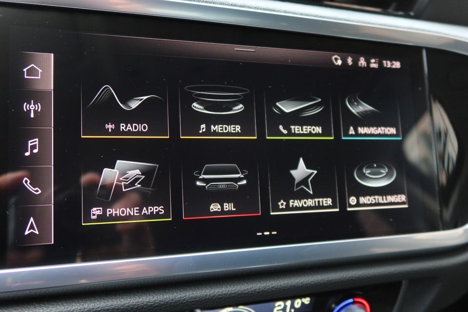 Audi Q3 45 TFSi e Attitude plus S-tr. 5d