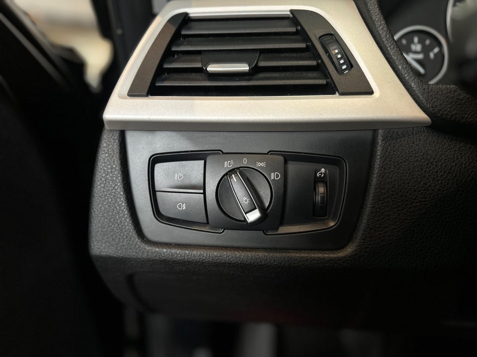 BMW 318d 2,0 Touring aut. 5d