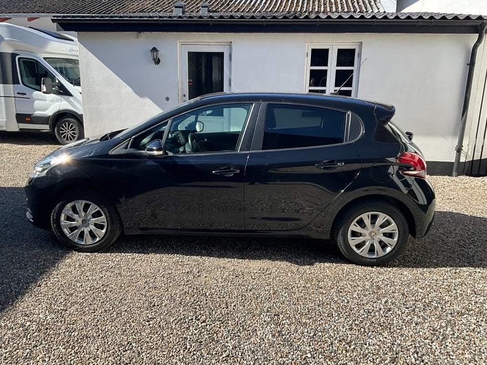 Peugeot 208 1,2 VTi 82 Active 5d