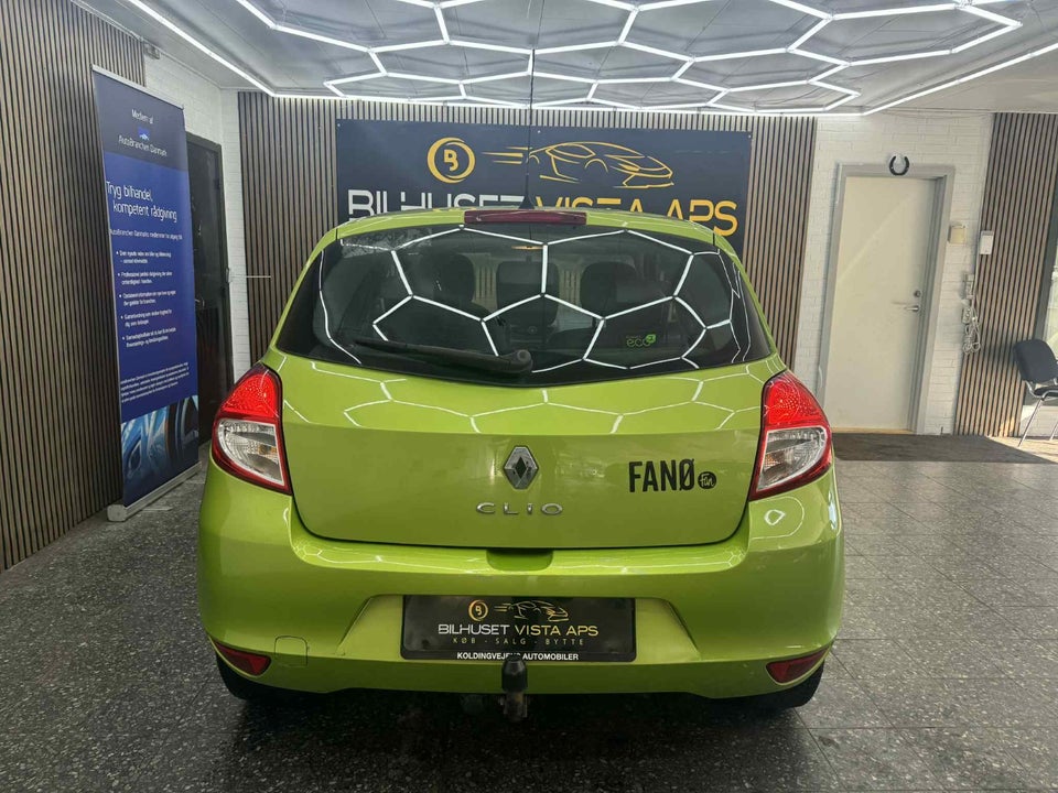 Renault Clio III 1,2 16V Authentique 3d