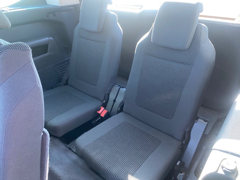 Peugeot 5008 1,6 BlueHDi 120 Style 7prs 5d