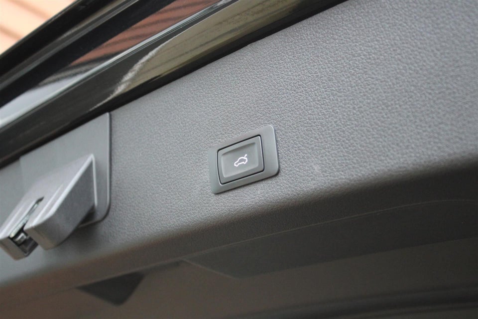 Audi e-tron 55 Prestige quattro 5d