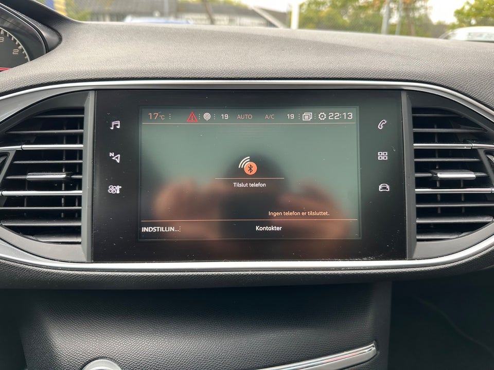 Peugeot 308 1,2 e-THP 130 Allure Sky SW 5d