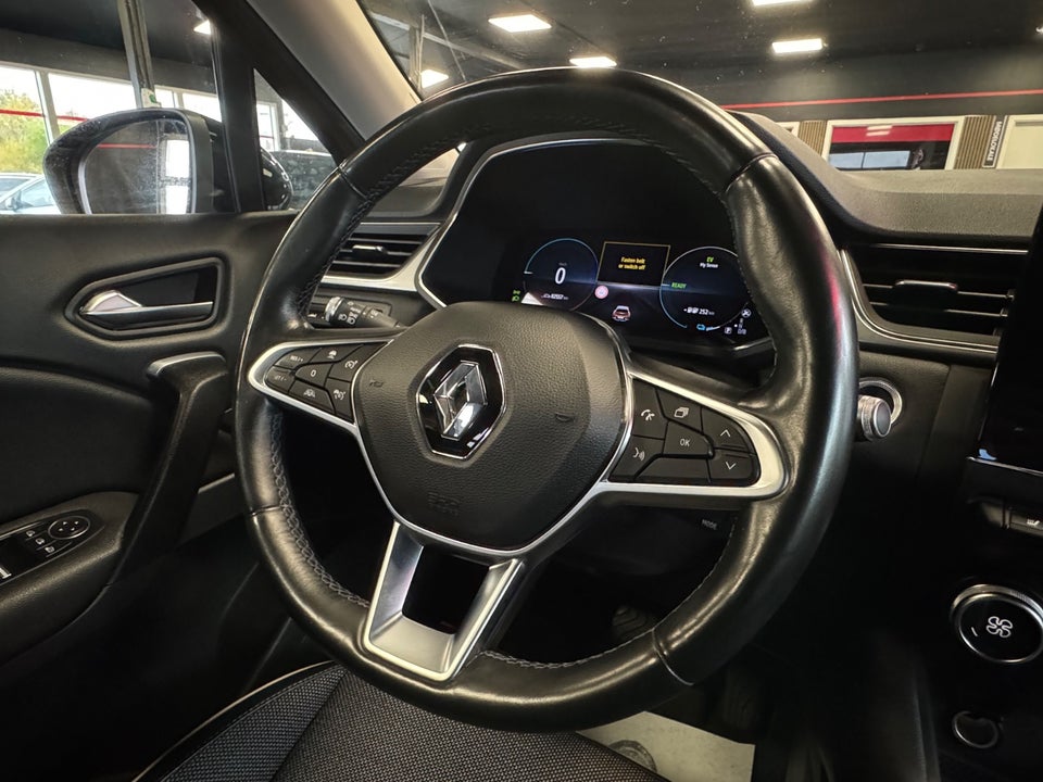 Renault Captur 1,6 E-Tech Intens 5d