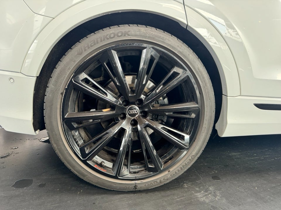 Audi SQ8 4,0 TFSi quattro Tiptr. 5d