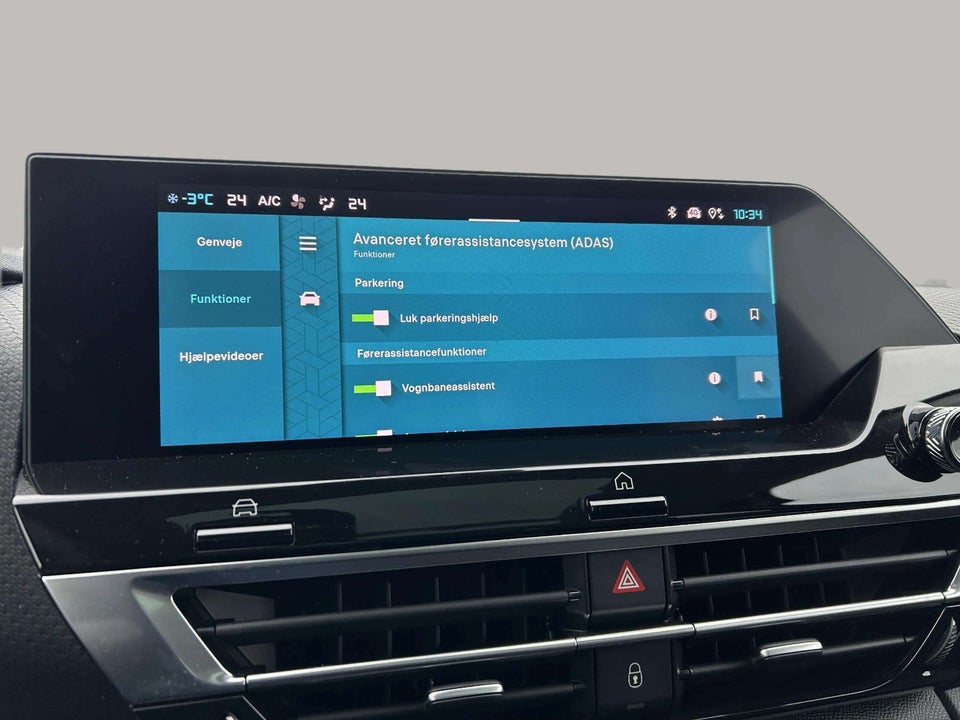 Citroën ë-C4 X 54 Shine 4d