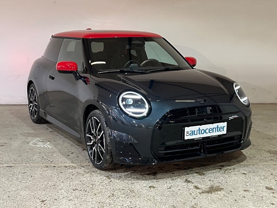 MINI Cooper SE JCW Trim XL 3d