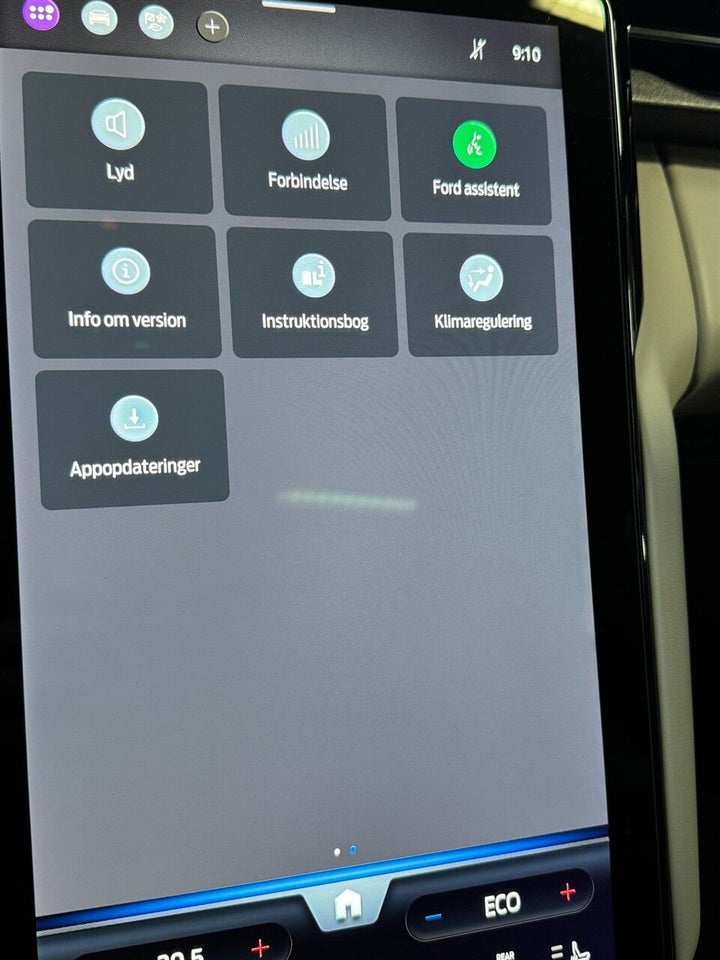 Ford Explorer 82 Premium Extended Range 5d