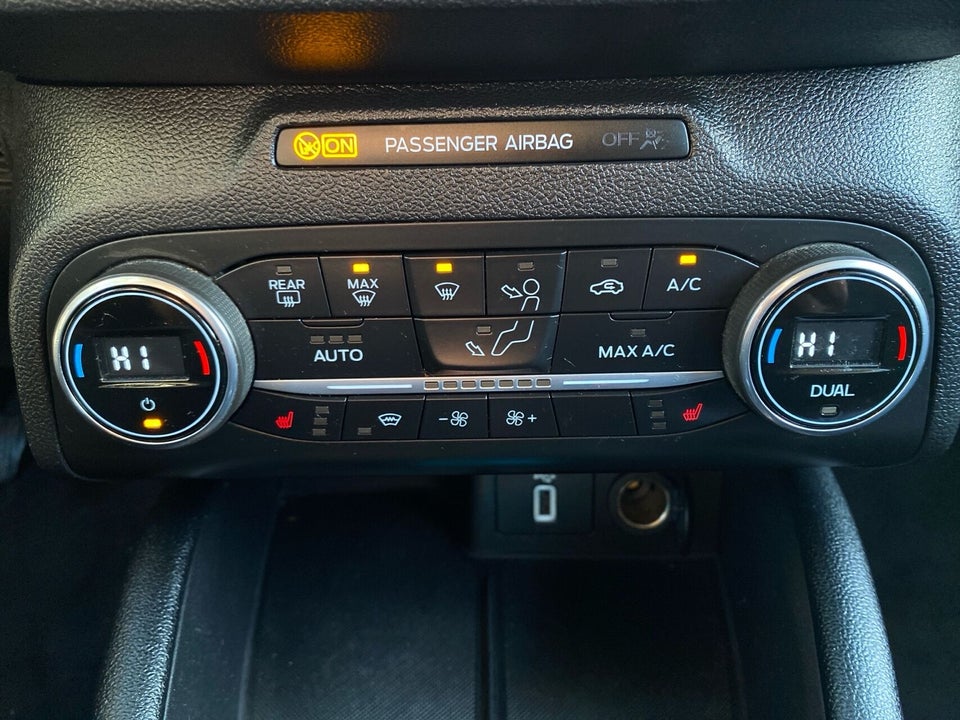 Ford Focus 1,5 EcoBlue Titanium 5d