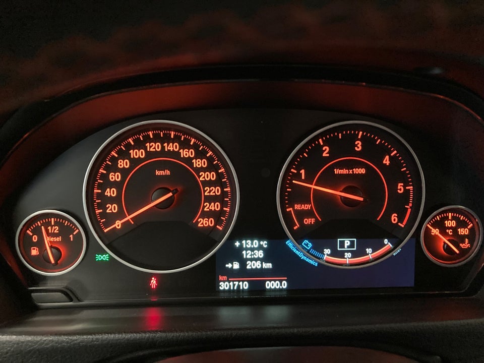 BMW 330d 3,0 Touring Sport Line aut. 5d