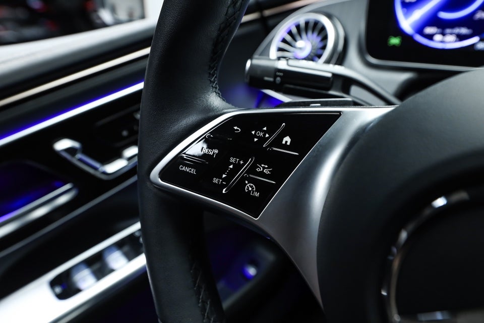 Mercedes EQE300 AMG Line 4d