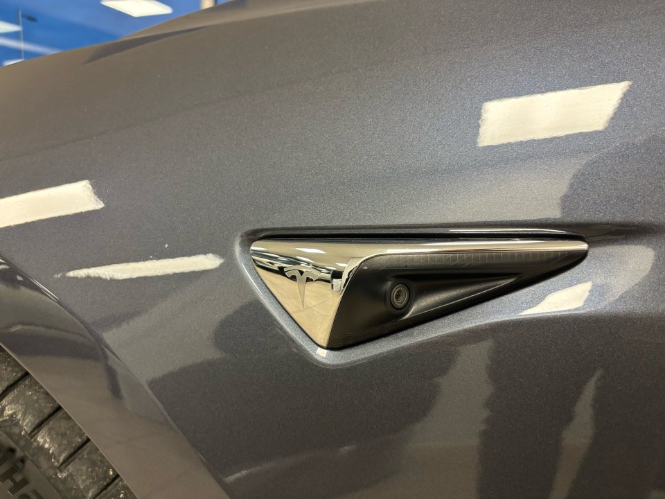 Tesla Model 3 Long Range AWD 4d