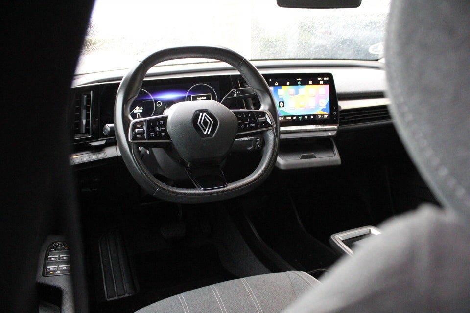 Renault Megane E-Tech 60 Equilibre 5d