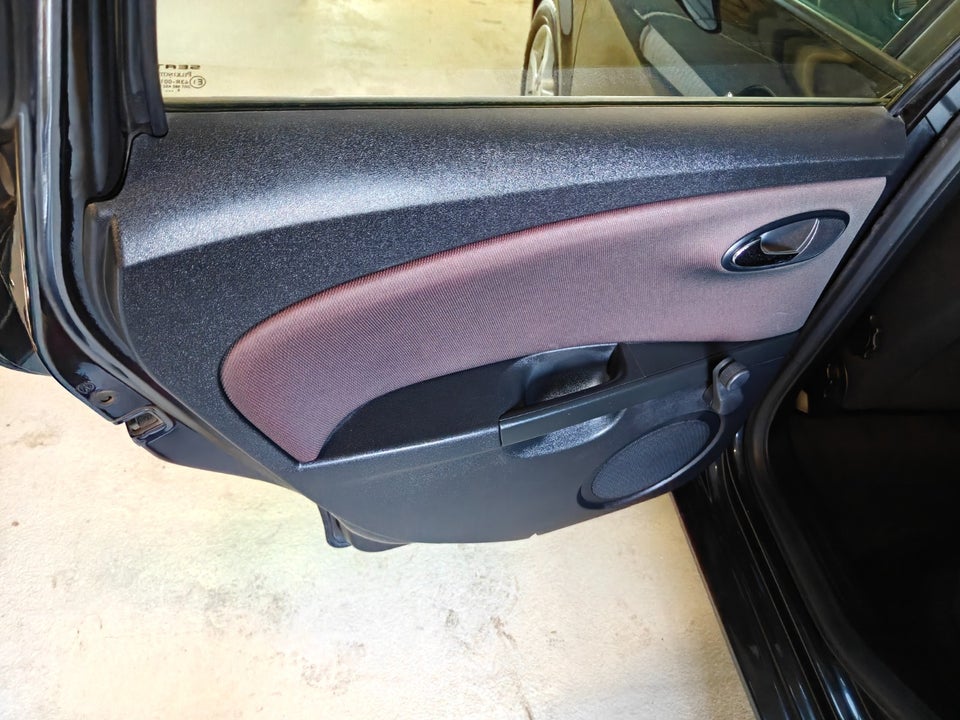 Seat Leon 1,6 Stylance 5d