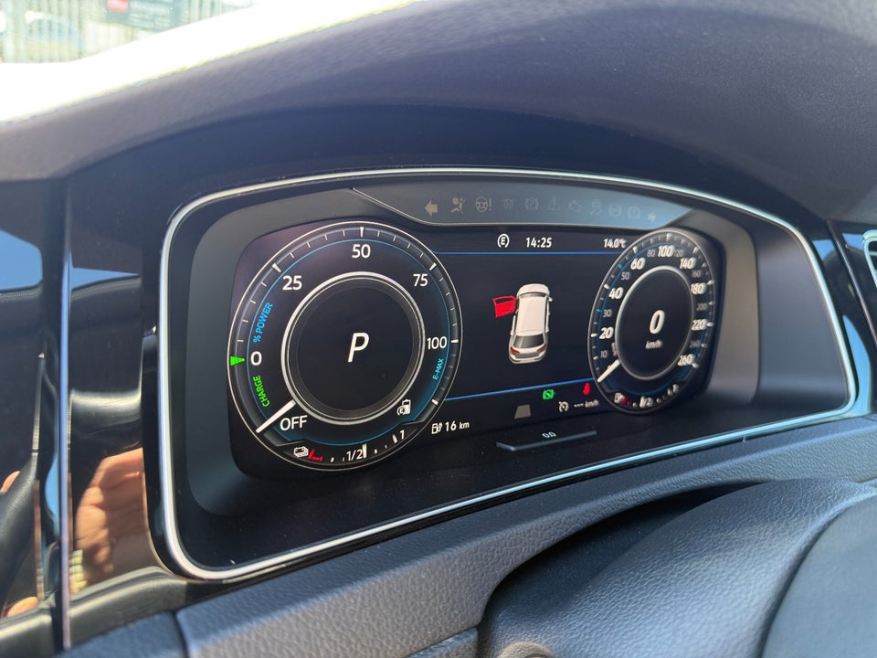 VW Golf VII 1,4 GTE DSG 5d