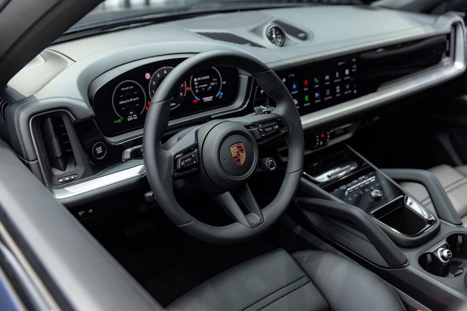 Porsche Cayenne 3,0 E-Hybrid Coupé Tiptr. 5d