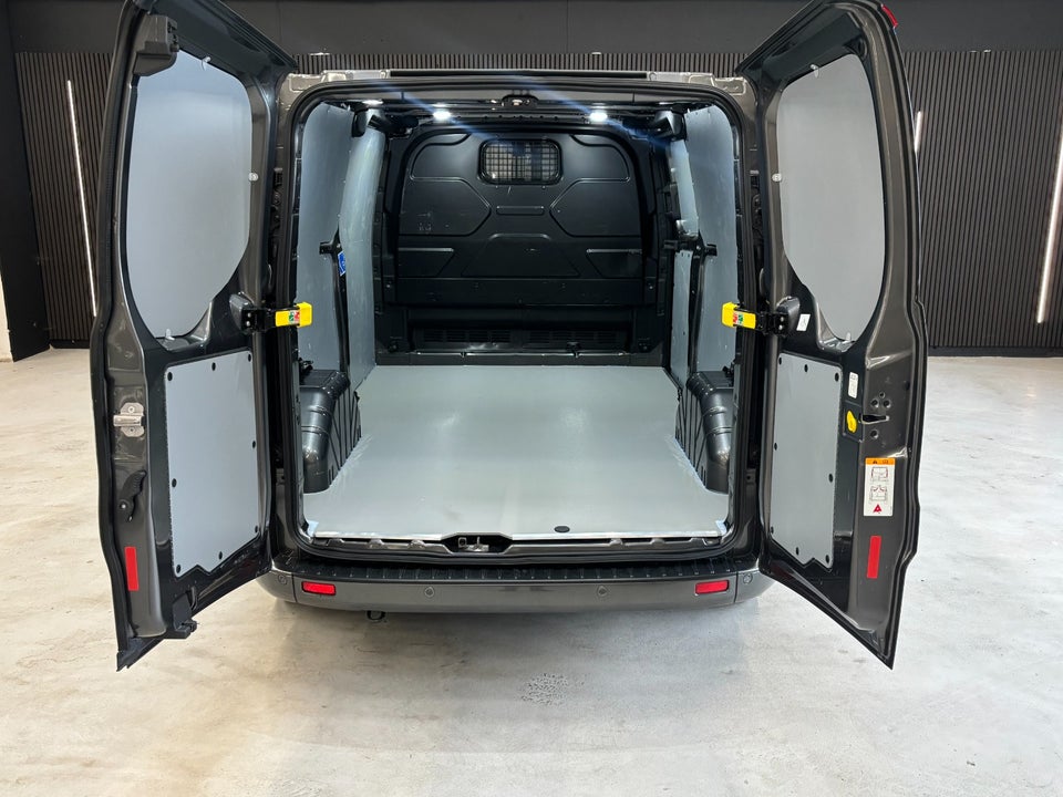 Ford Transit 350 L2 Van 2,0 TDCi 185 Limited aut. H2 FWD
