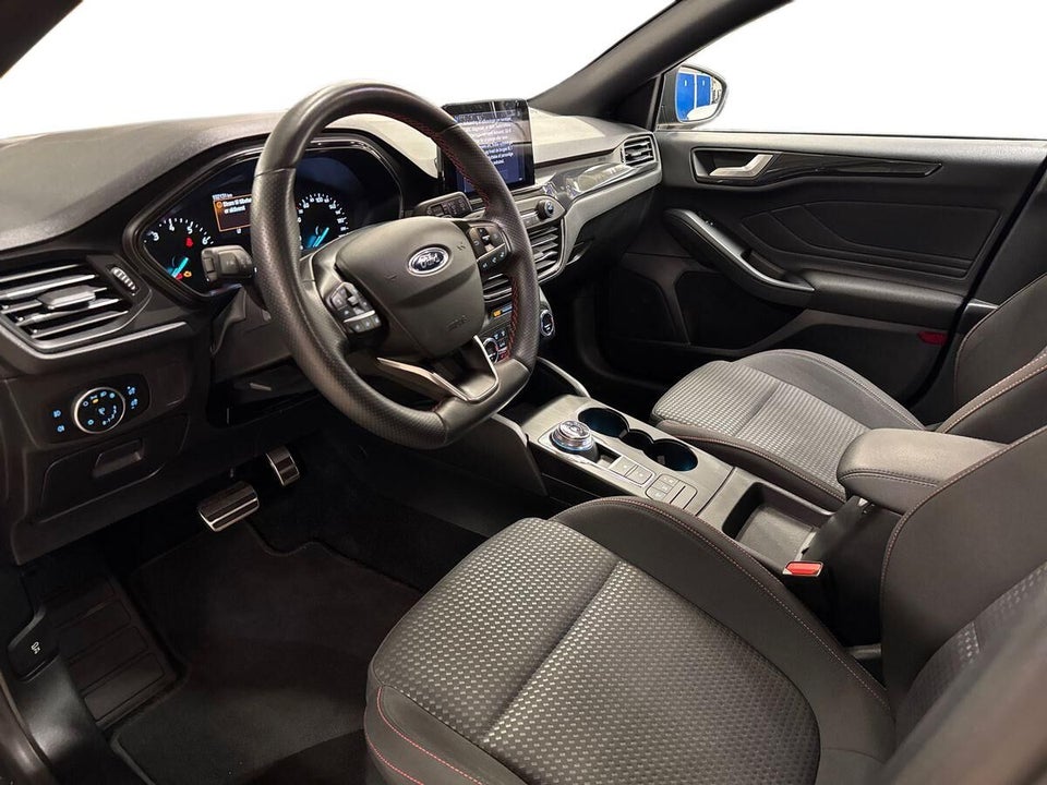 Ford Focus 1,0 EcoBoost ST-Line stc. aut. 5d