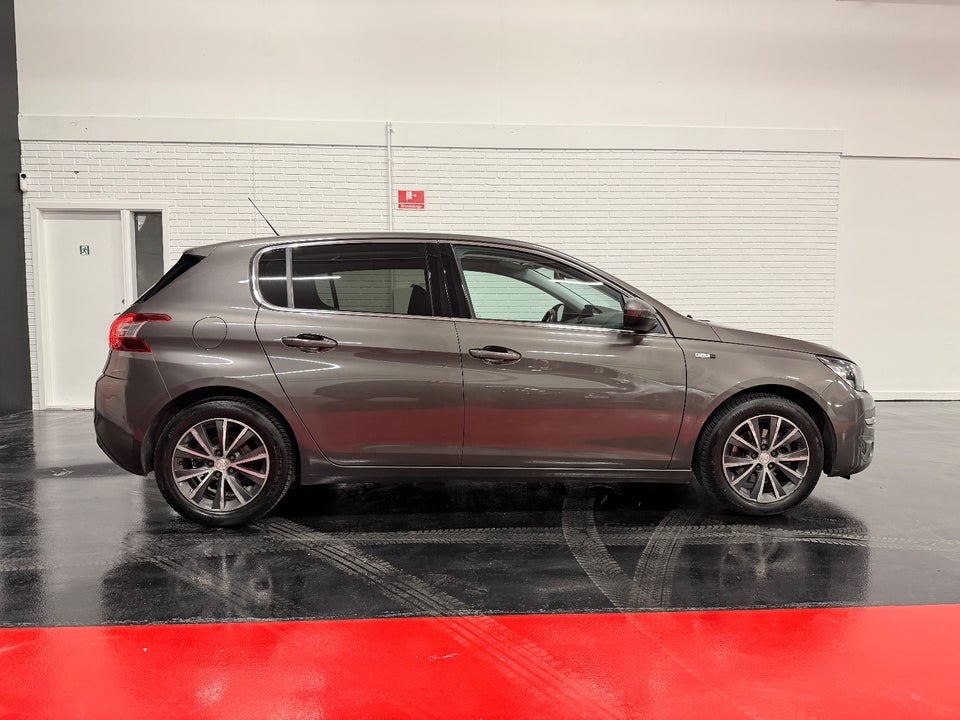 Peugeot 308 1,6 BlueHDi 120 Style 5d