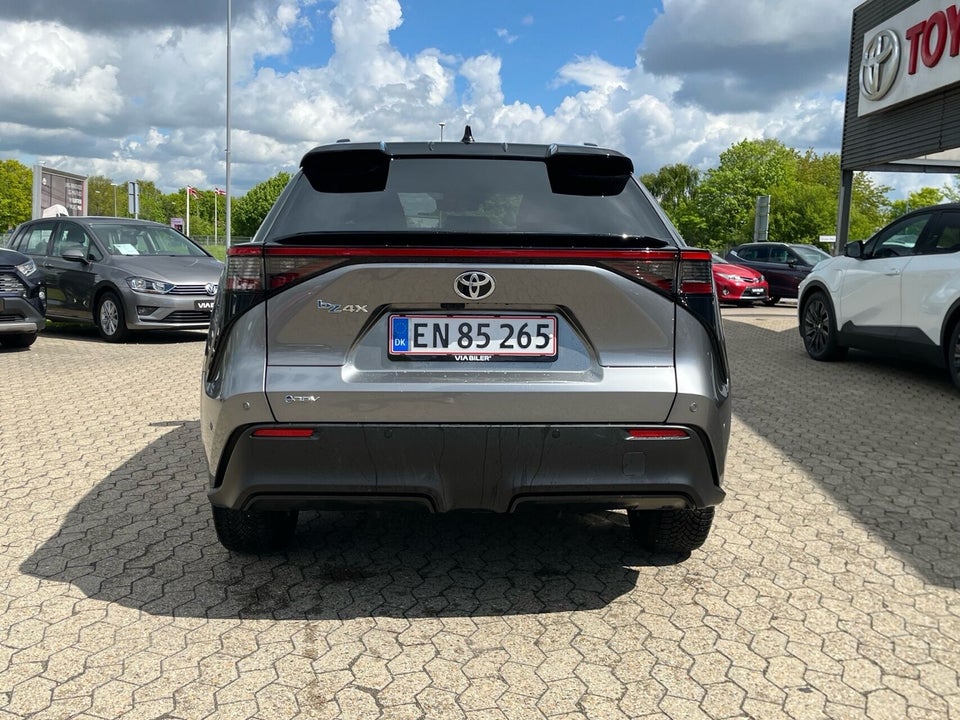 Toyota bZ4X 73 Executive 5d