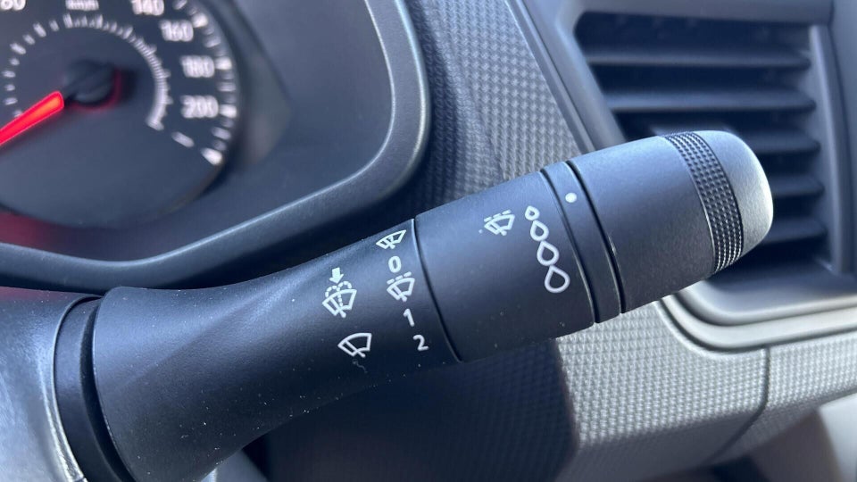 Renault Trafic 2,0 dCi 130 L2H1 Tekno