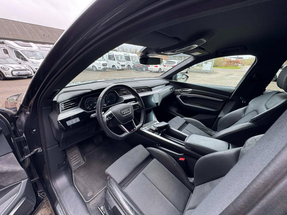 Audi e-tron 55 S-line quattro 5d