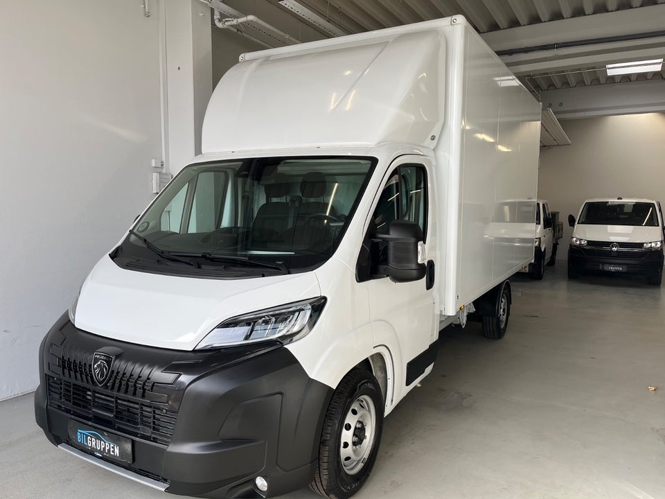 Peugeot Boxer 335 2,2 BlueHDi 140 L3 Premium EAT8 2d