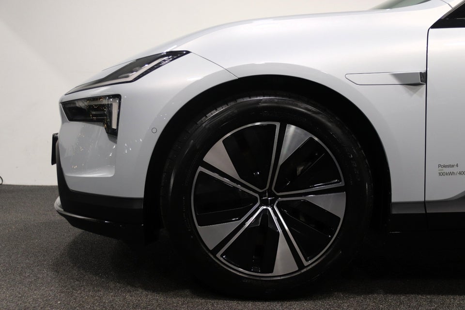 Polestar 4 Long Range AWD 5d