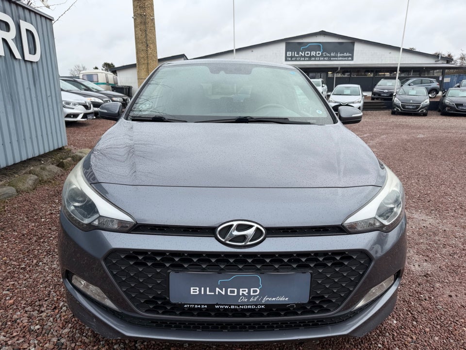 Hyundai i20 1,25 EM-Edition 5d