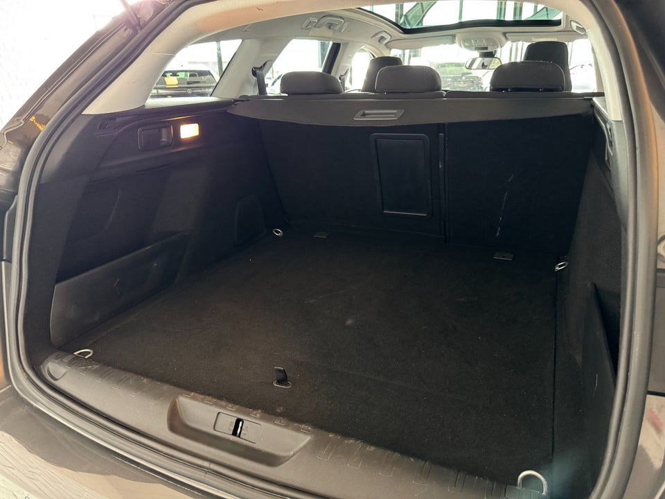 Peugeot 308 1,2 PureTech 130 Infinity SW 5d
