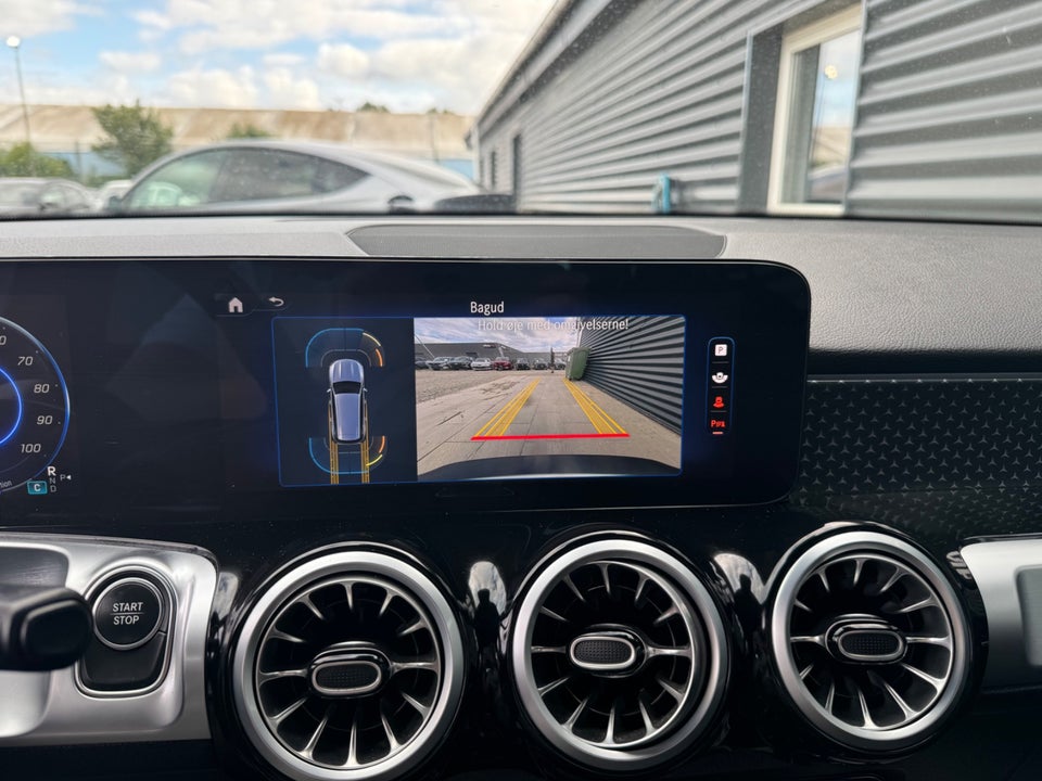 Mercedes EQB250+ Progressive 5d