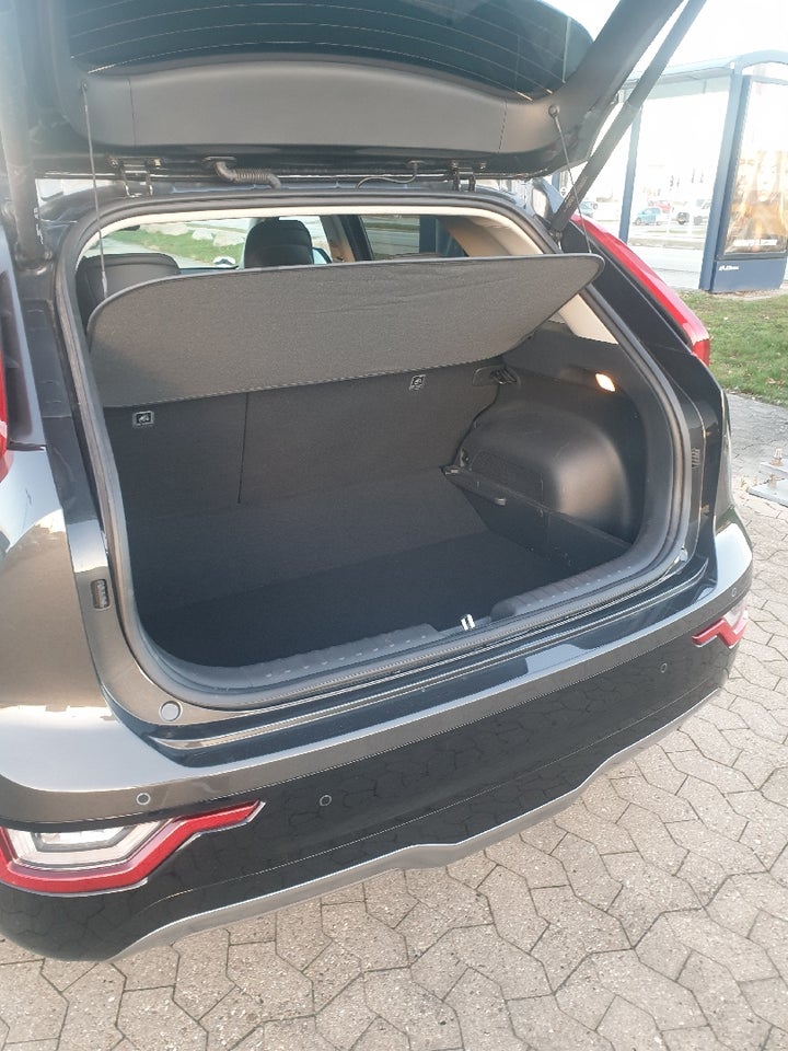 Kia Niro 64 EV Upgrade 5d