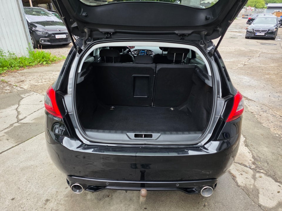 Peugeot 308 1,6 BlueHDi 120 Active 5d