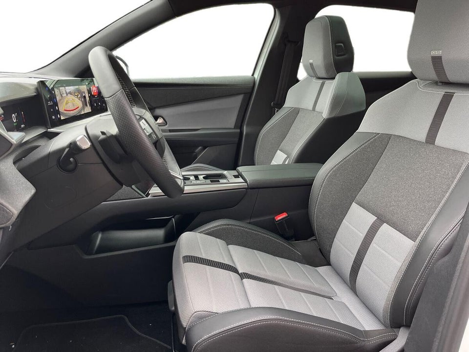 Opel Grandland-e 73 GS Sky 5d