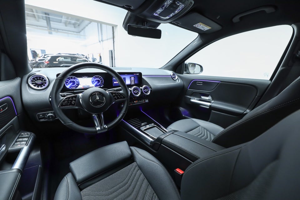 Mercedes EQA350 Progressive 4Matic 5d