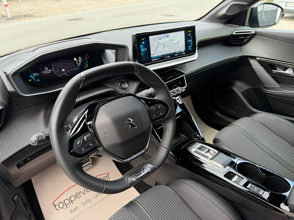 Peugeot e-208 50 GT 5d