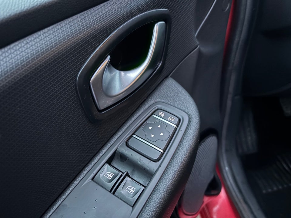 Renault Clio IV 1,5 dCi 90 Zen 5d