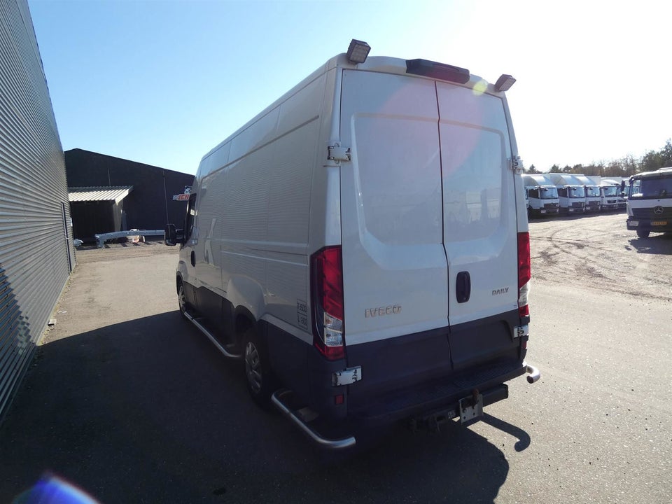 Iveco Daily 2,3 35S14 12m³ Van