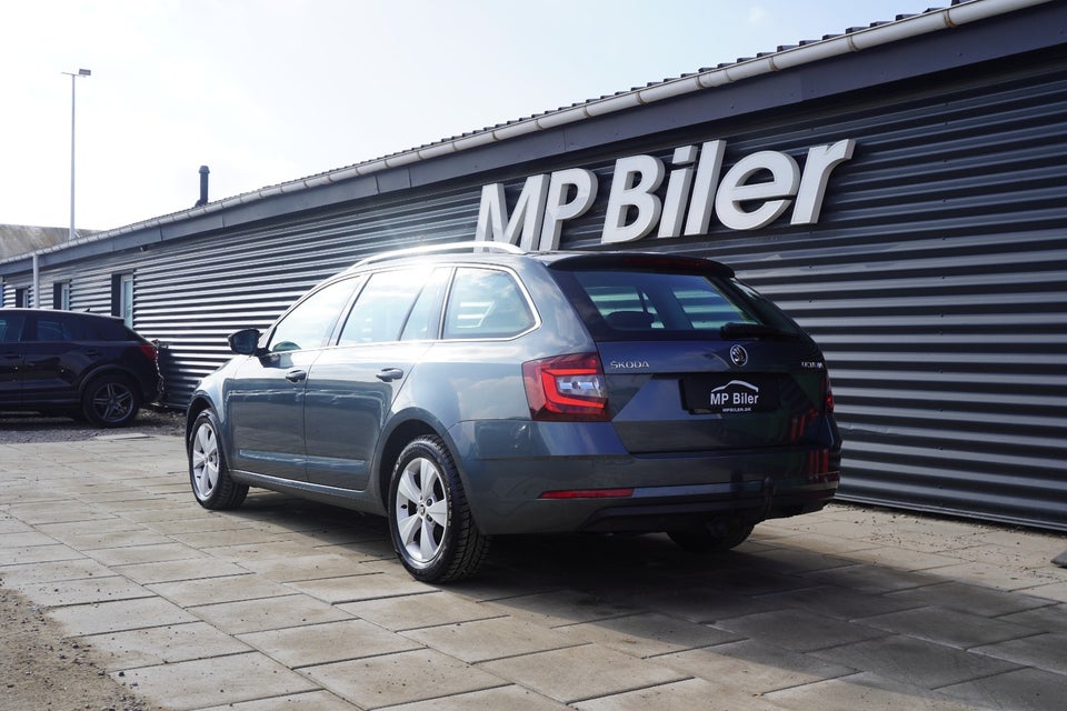 Skoda Octavia 1,6 TDi 115 Style Combi DSG 5d