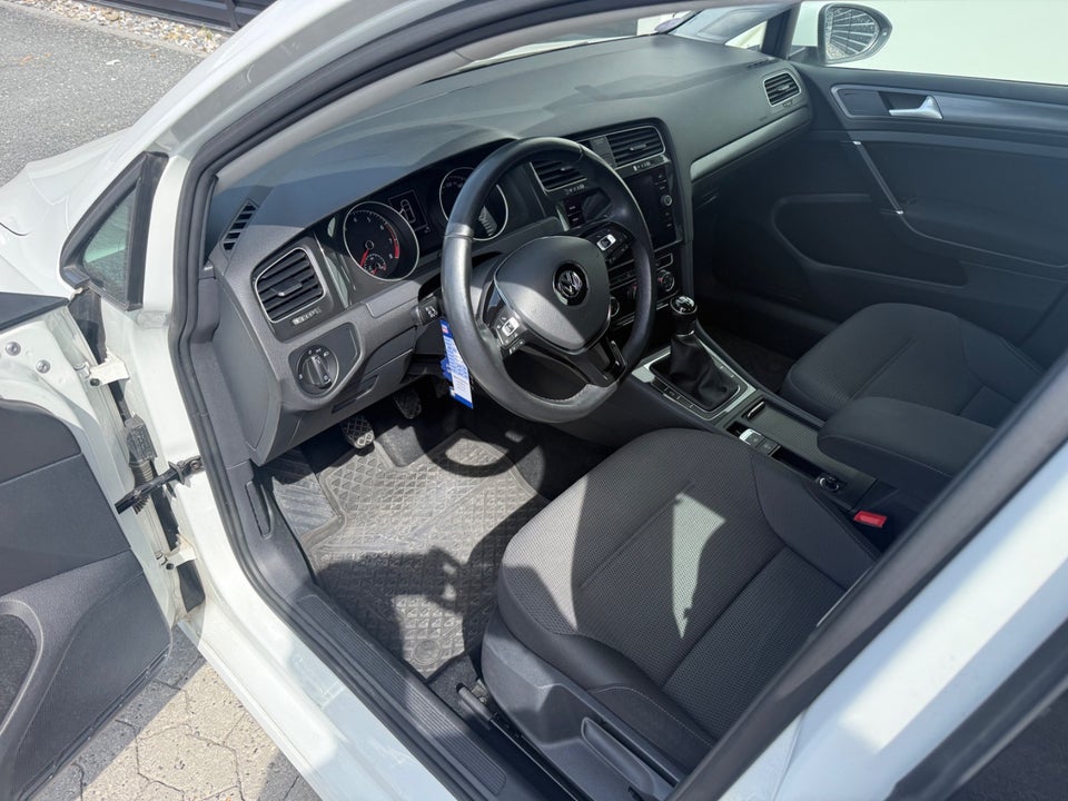 VW Golf VII 1,0 TSi 110 Comfortline 5d